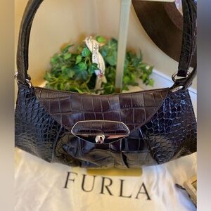 FIRLA Elegant Black Crocodile-Embossed Women's Bag